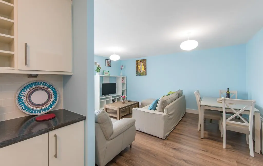 Spacious 2-Bedroom Apartment Near O'Connell St ダブリン