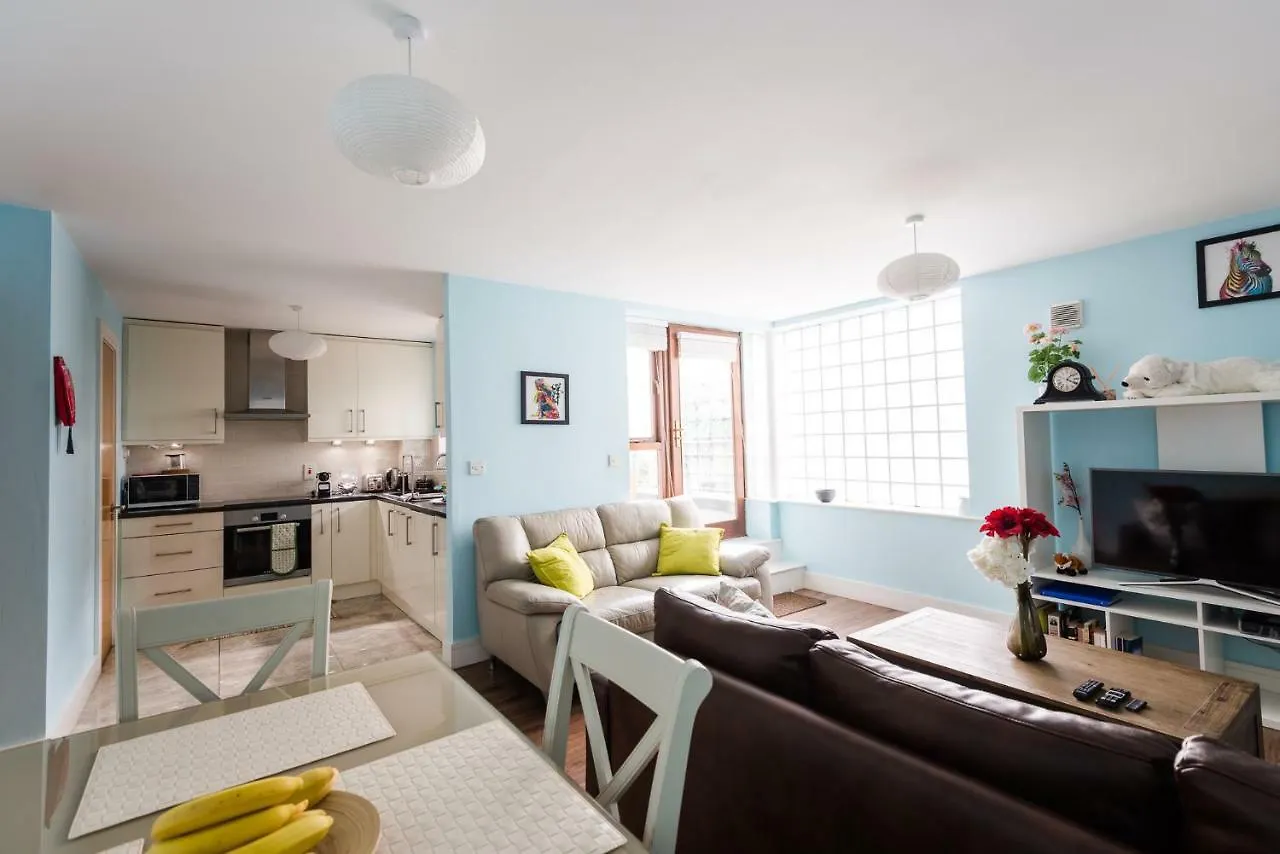 Spacious 2-Bedroom Apartment Near O'Connell St ダブリン