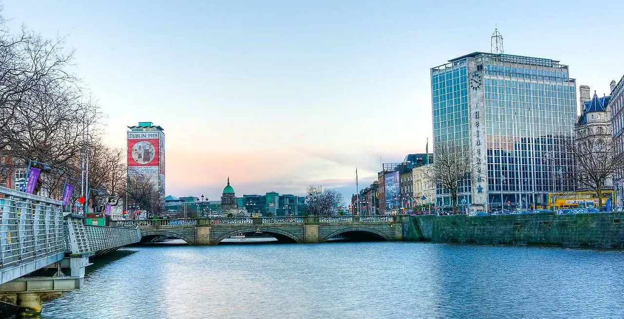 Spacious 2-Bedroom Apartment Near O'Connell St ダブリン